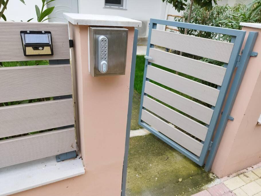 Renovated Apartment With Garden And Parking Space Peraía Exterior foto