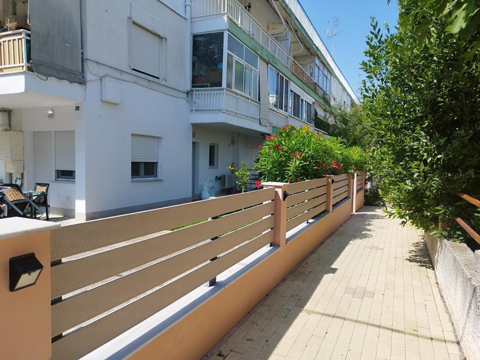 Renovated Apartment With Garden And Parking Space Peraía Exterior foto